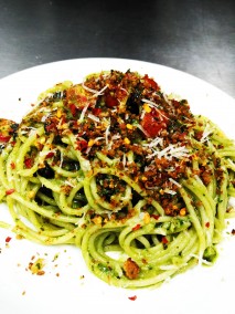 Spaghetti in Pesto sauce with butter parsley crumbs Recipe