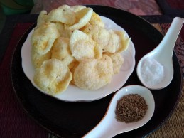 SUJI KE PAPAD Recipe