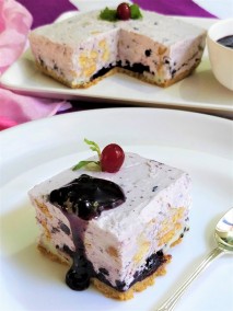 No- Bake Blueberry Biscuit mousse cake