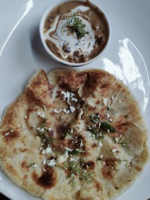 Daal makhni with kurkure kulche