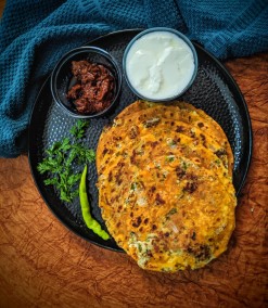 Onion Paneer Paratha Recipe