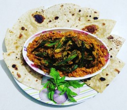 Kurkuri Dahi Bhindi Masala Recipe