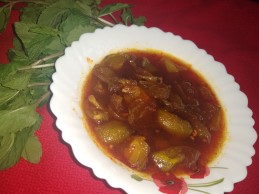 SWEET AND SOUR MANGO CHUTNEY RECIPE