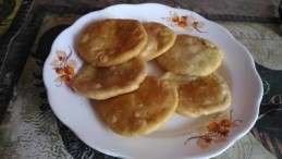 YELLOW URAD DAL / LENTIL KHASTA KACHORI RECIPE