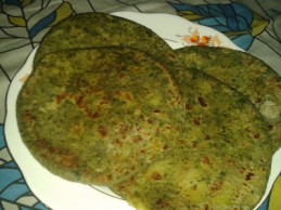 Palak Aloo Ka Paratha Recipe