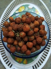 Crispy Spicy Chickpeas Snack