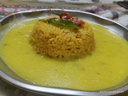 Gujarati kadhi khichdi