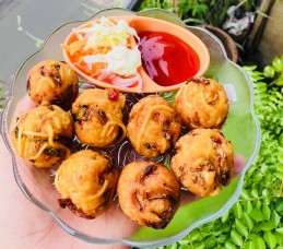Crunchy Munchy Maggie Balls Recipe