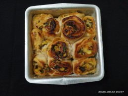 Cheesy Corn Spinach Rolls Recipe