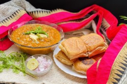 MUMBAI STYLE PAV BHAJI RECIPE