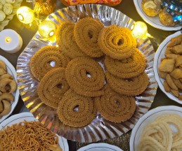 Instant Spicy and Crunchy Chakli
