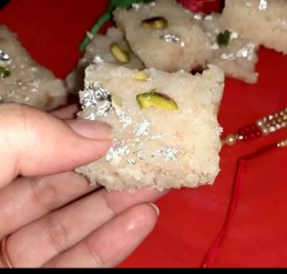 Coconut barfi