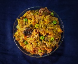 Macher Matha Diya Bandhakopi ( Bengali stye cabbage curry with fish head)