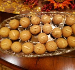Goond ke Ladoo Recipe
