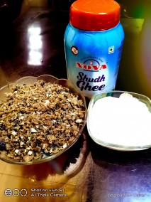 Healthy Green Garlic with Millet Roti And Dahi baigan  bharta Recipe