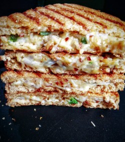 Potato Cheese Chilly Sandwich Recipe