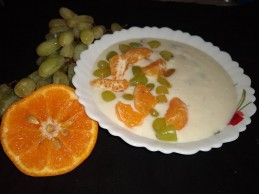 ORANGE AND GRAPES RAITA
