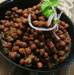 Awadhi Ghughni Recipe