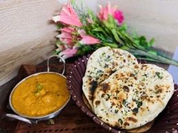 Shahi Paneer & Tandoori Garlic Naan Recipe