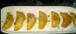 Leftover Barfi Chasni Wali Gujia Recipe