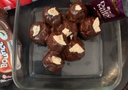 Stuffed Chocolate Ladoo Recipe