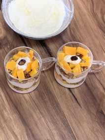Healthy mango granola parfait Recipe ( made with hing curd)