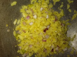 Kanda poha recipe (Mumbai style)