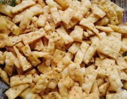 Aata jowar namakpaare Recipe