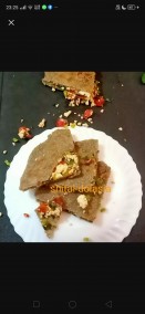 Fenugreek paneer stuffed bajari roti Recipe