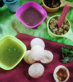 Suji golgappe