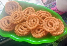 Wheat Flour Chakari Recipe