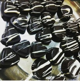 Fruit and nut chocolate Recipe
