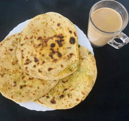 Kashmiri Aalu Paratha Recipe