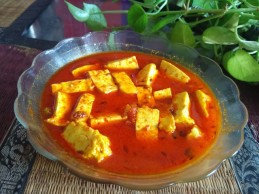KASHMIRI RED PANEER CURRY RECIPE