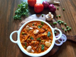 Mushroom Matar Masala Recipe