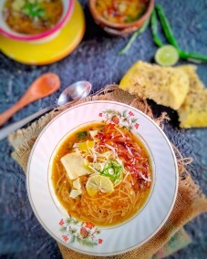 Brown Onion & Vermicelli Soup Recipe
