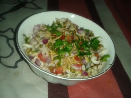 LEFTOVER MOONG SPROUT BHEL RECIPE