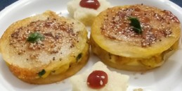 Leftover dry aalu sabji idli sandwich recipe