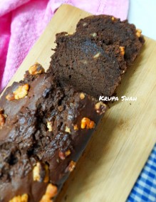 Whole wheat choco banana walnut cake