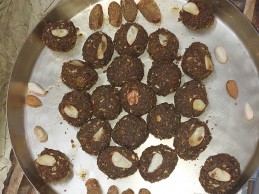 leftover's Makeove - rBhakhari churma laduu recipe