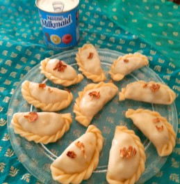 Steamed Puli Pithe Recipe