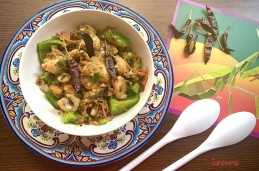 Boiled Catfish Nuggets in Hot Soup on Vegetable Bed Recipe