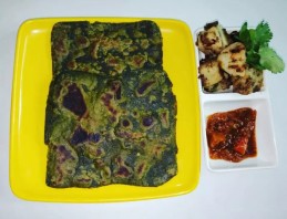 Palak Paratha | Spinach Paratha Recipe