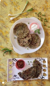 Methi Mutter Paratha Recipe
