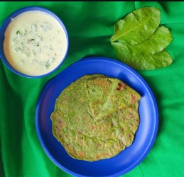Liquid Dough Palak Paratha Recipe