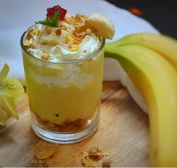 Muesli banana custard parfait recipe