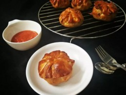 Eid special Turkish chicken pies recipe