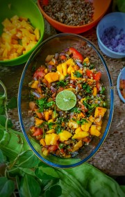 Mango and mung bean sprouts salad recipe