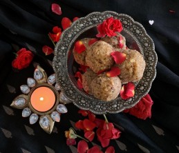 Wheat flour rava ladoo recipe