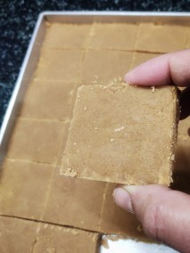 Sukhdi or Gol Papdi Recipe